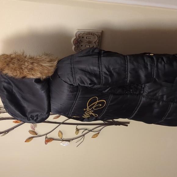 Vintage Coogi Puffer Jacket with Removable Faux Fur lined hood Size Medium - Picture 12 of 14